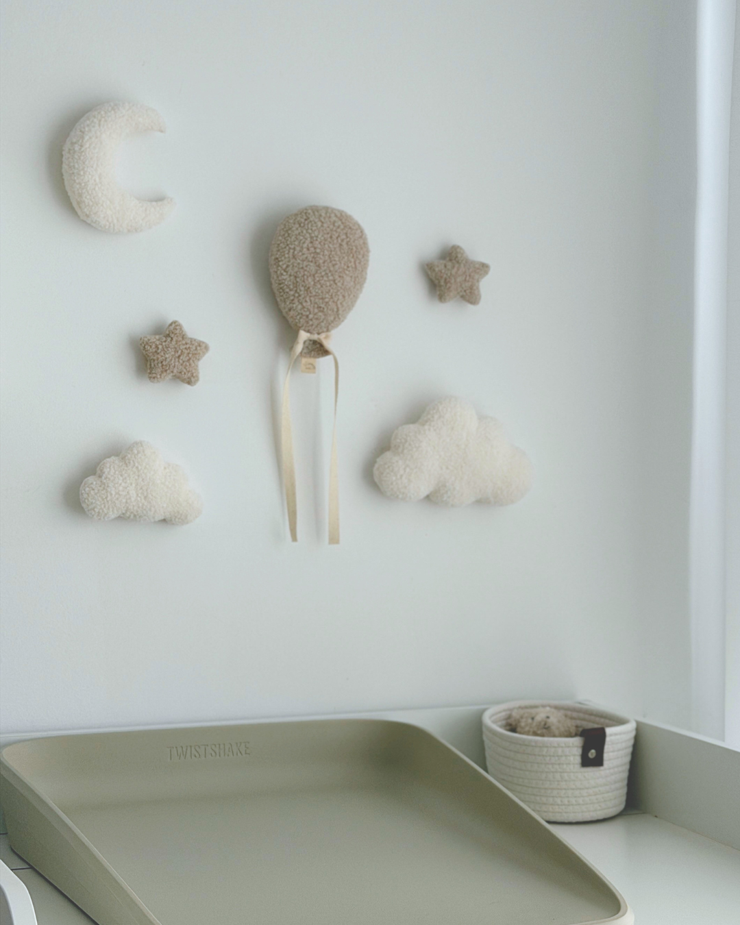 WALL DECORATION BALLOON with moon, stars and clouds