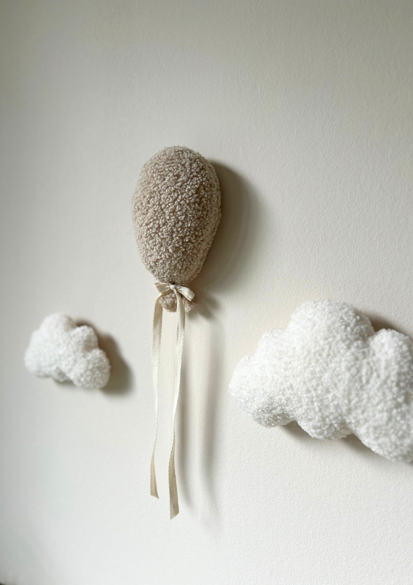 WALL DECORATION BALLOON with clouds
