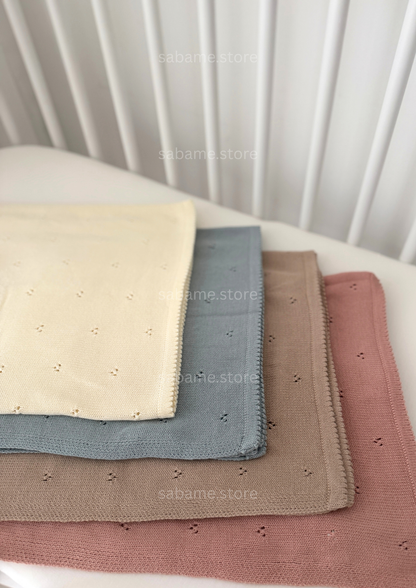 Gestrickte Babydecke aus 100% Baumwolle