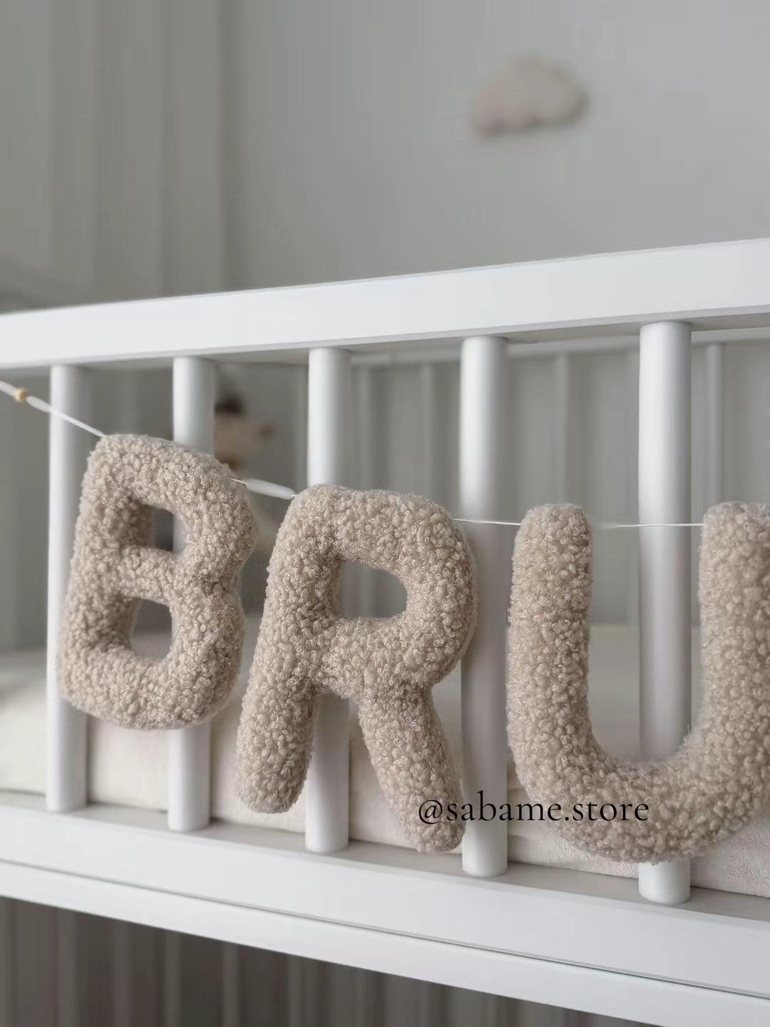 Bouclé NAMESGIRLANDE