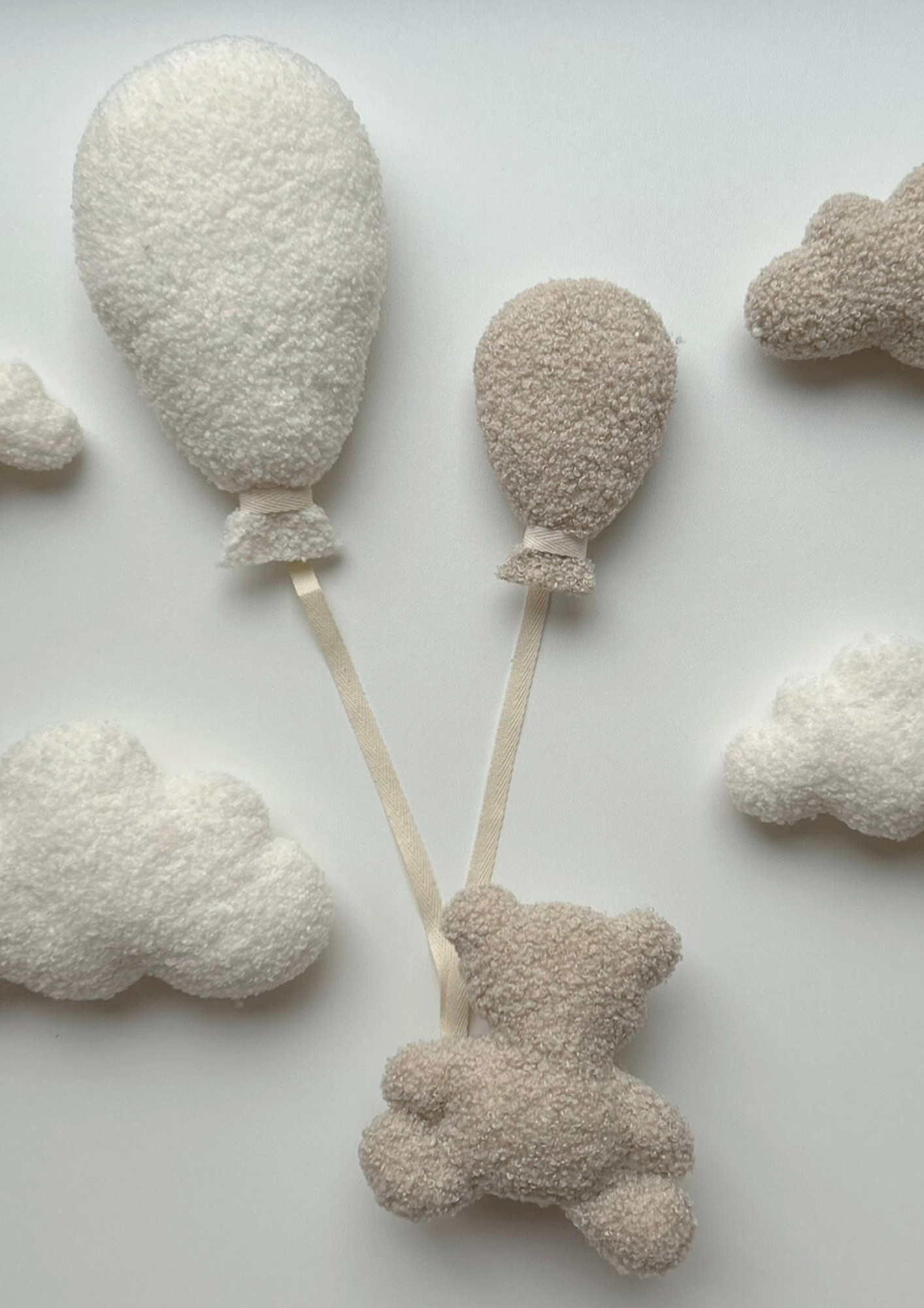 WALL DECORATION BALLOON with Teddy (without clouds)